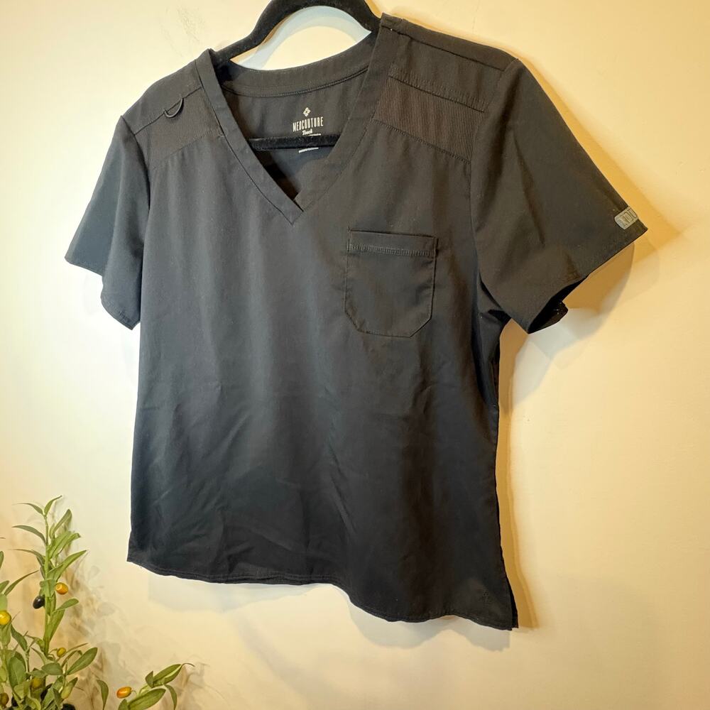 Med Couture Touch Black V-Neck Scrub Top Large